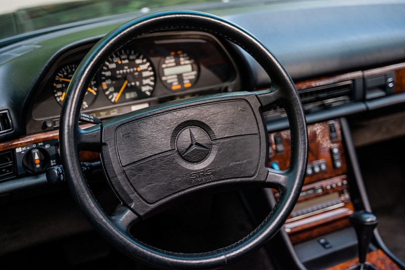 1989 Mercedes Benz 560SEC - 300Hp